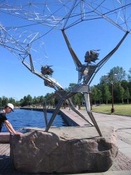 Набережная Петрозаводска: скульптурная композиция 