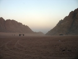 Вечер в пустыне